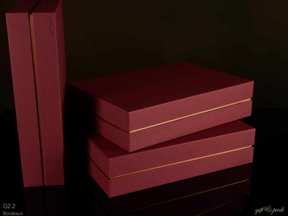 Darilna škatla G2.2 RS350X250X80mm BORDEAUX