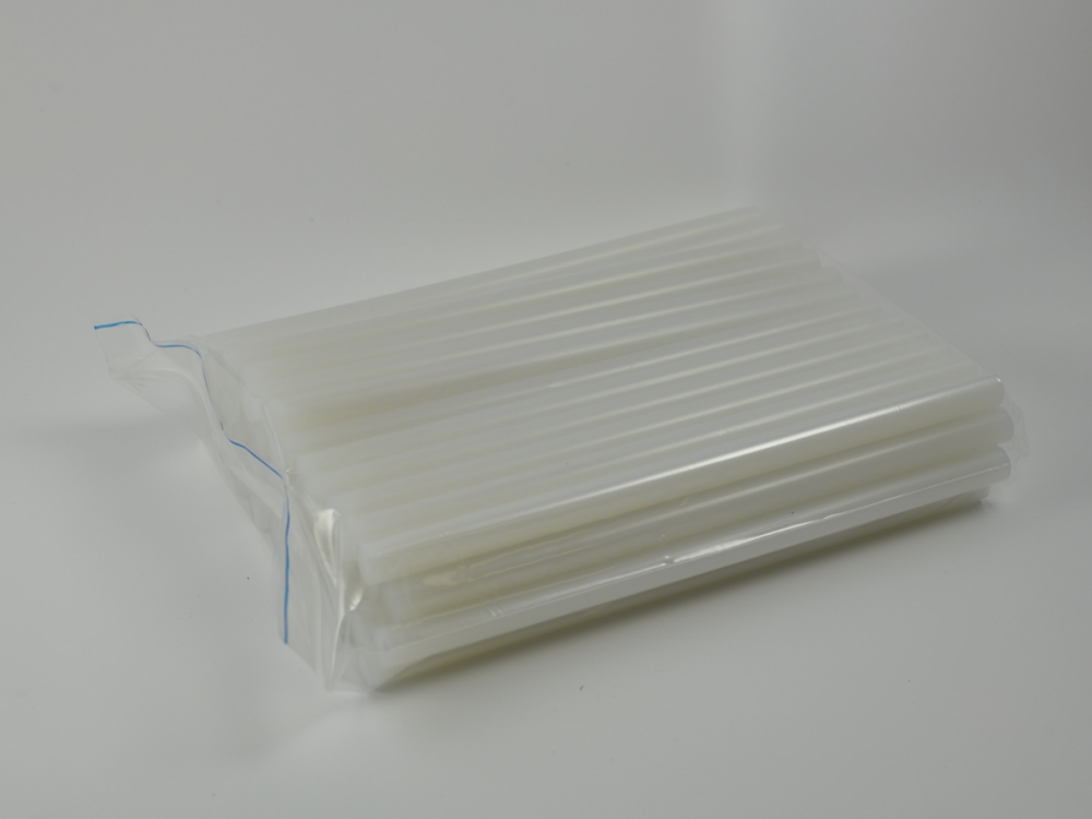Hot melt lepilo v palčkah 12mmX200mm 1kg 