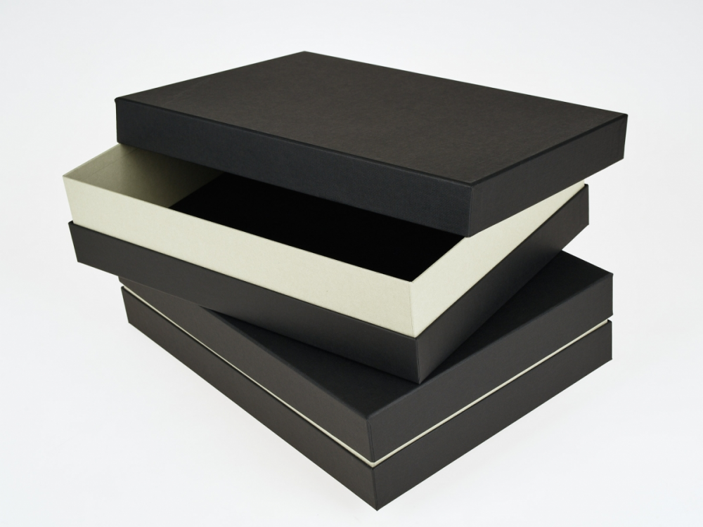 Darilna škatla G2.2 RS350X250X80mm ČRNA