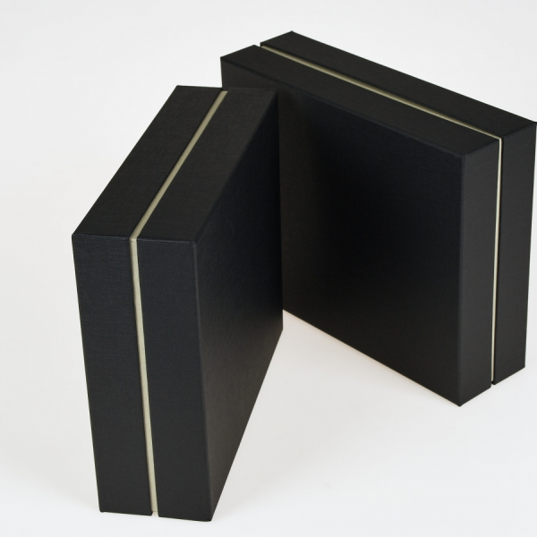 Darilna škatla G2.1 RS250X200X70mm ČRNA