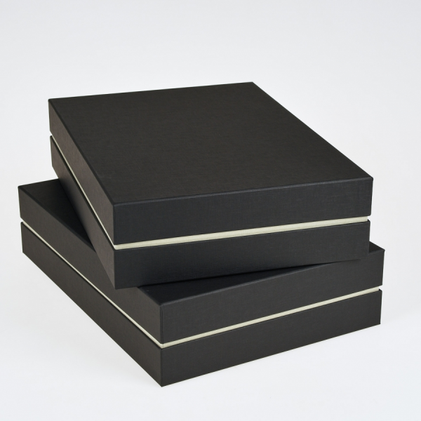 Darilna škatla G2.2 RS350X250X80mm ČRNA